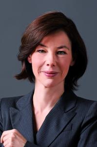 Frau Petra Kirchhoff