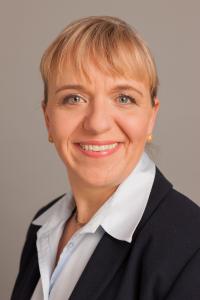 Frau Manuela Damianakis