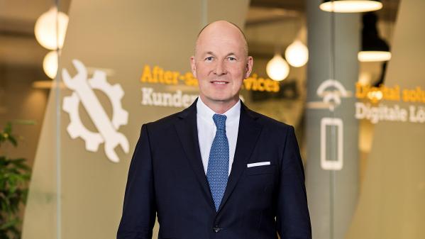 Herr Dr. Volker Hues