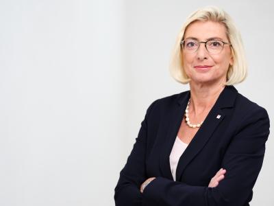 Frau Prof. Elisabeth Stadler