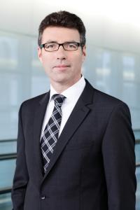 Herr Bernd Kleinhens