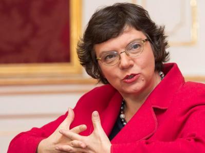 Frau Mag. Monika Rosen-Philipp