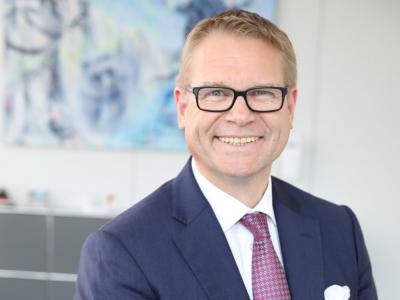 Herr Dr. Michael Schneider