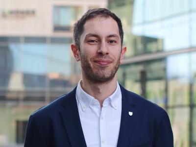 Herr Stanislav Rayter