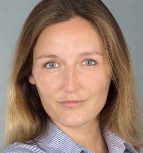 Frau Veronika Kütt