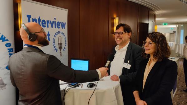 Herr Rüdiger K. Weng und Melanie Moske