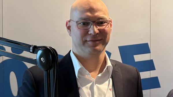 Herr Julian Cassutti