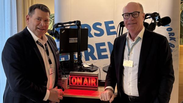 HIT Stockfoto Achim Plate Laiqon