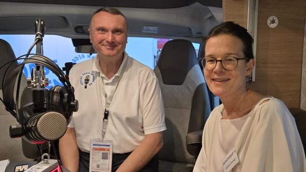 Bettina Schragl, Semperit und Peter Heinrich